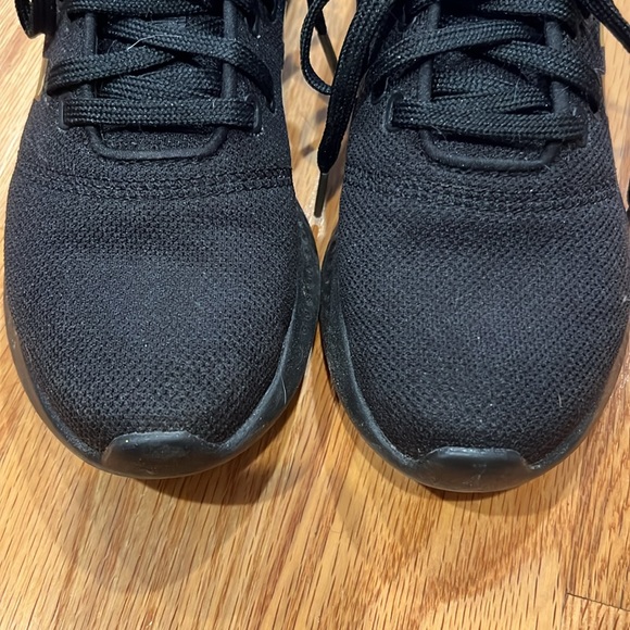 EUC Women’s Adidas Cloudfoam Sneakers - Picture 7 of 13